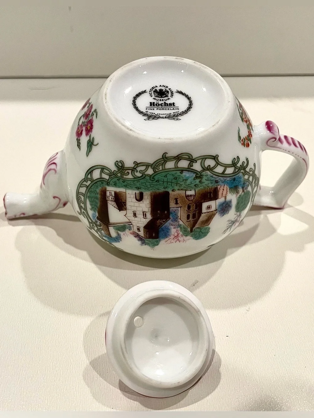 Franklin Mint 1985 “Höchst” Victoria & Albert Museum Teapot | Collectible | EUC